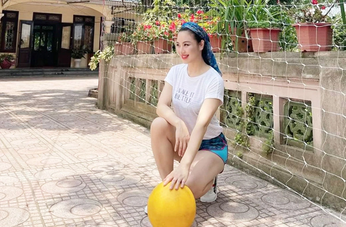 Người nổi tiếng cùng tập luyện tại nhà hưởng ứng ‘Khỏe x3 vượt qua Covid'